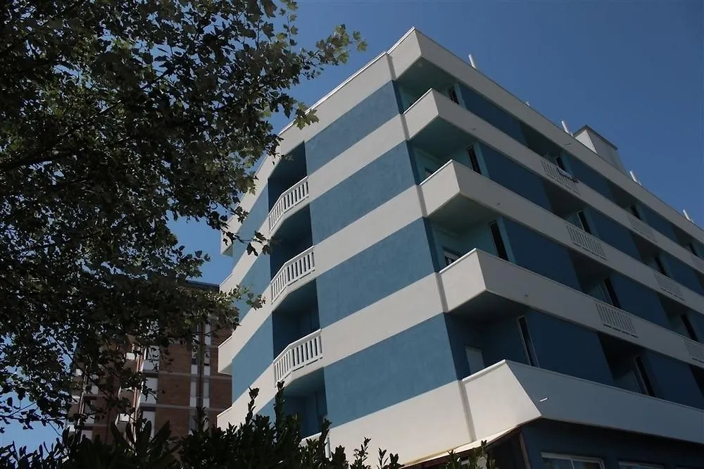 Grand Hotel Azzurra Club Lido Adriano 3*,
