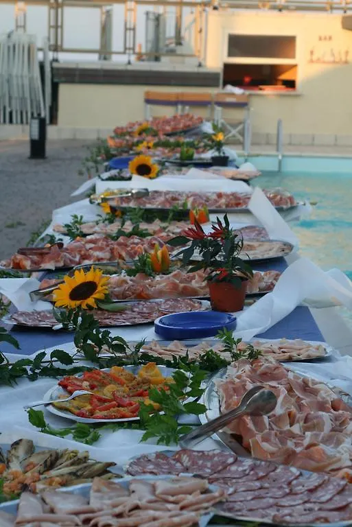 Grand Hotel Azzurra Club Лидо-Адриано